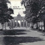 What did Napoleon do with the horses on the Brandenburg Gate, Berlin ?